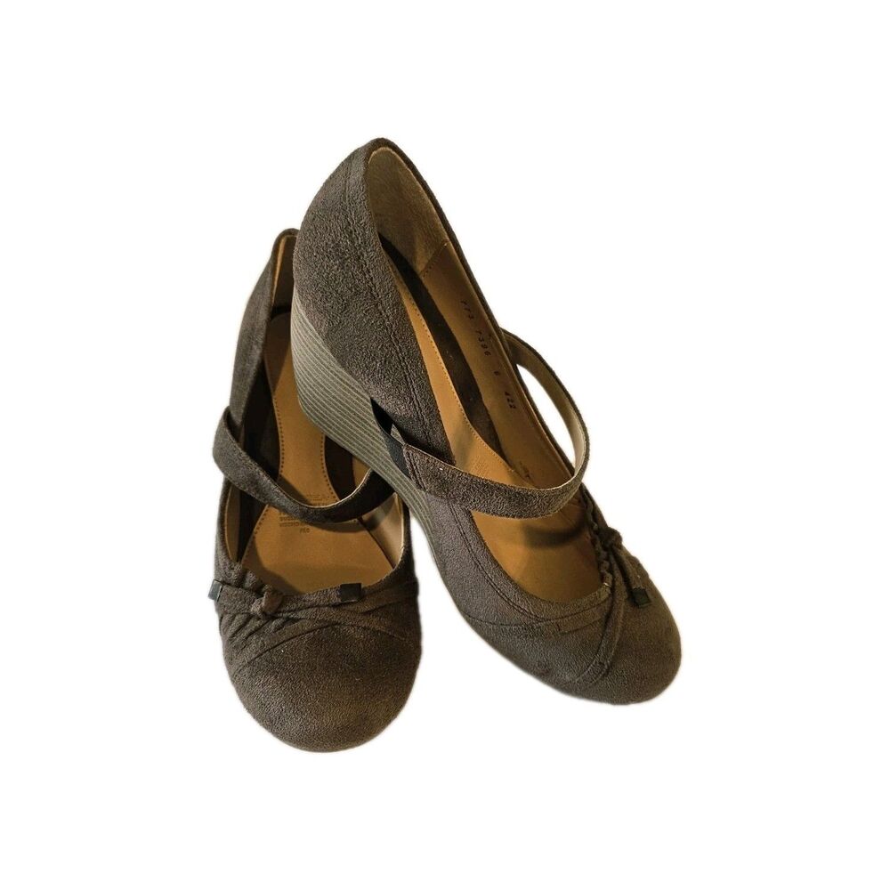 Andrea Brown Suede Mary Jane Wedge Heels Size 9